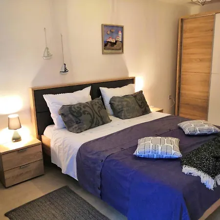 Cypress Tree Villa- Sabunike Nin