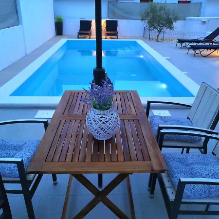 Cypress Tree Villa- Sabunike Nin Villa Privlaka (Zadar)