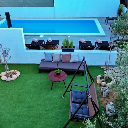Villa Cypress Tree Villa- Sabunike Nin *